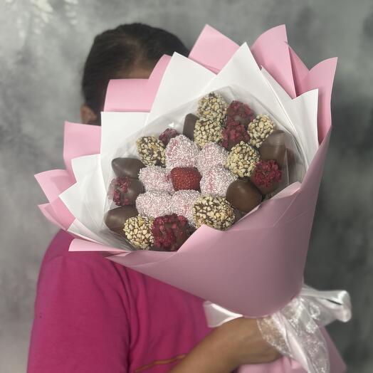 Букет клубника в шоколаде callebaut