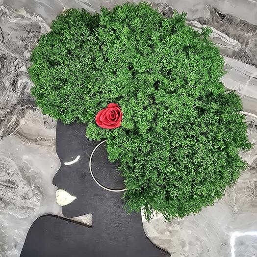 Панно негритянка с розой