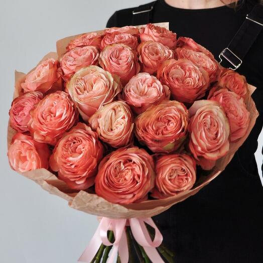 25 пионовидных роз Кахала