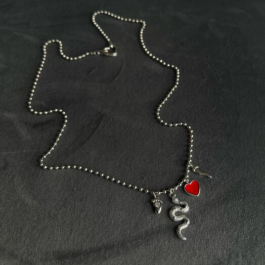 Удлиненная цепь с подвесками