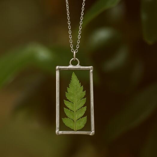 Арт. 446 Кулон Папоротник - прикосновение к лесу, где бы ты ни была