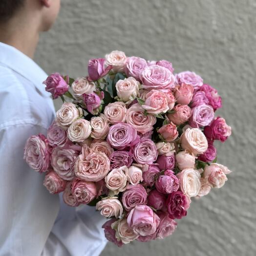 Букет из 15 кустовых роз