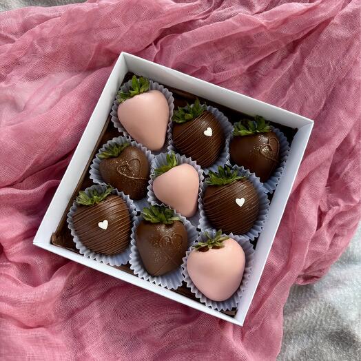 Клубника в шоколаде 9 ягод «сердце»🍓