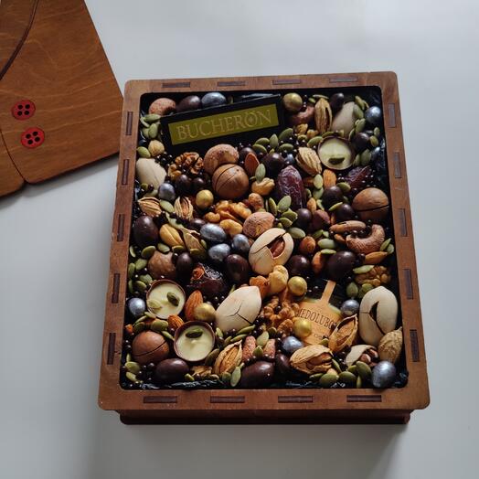 The jacket box