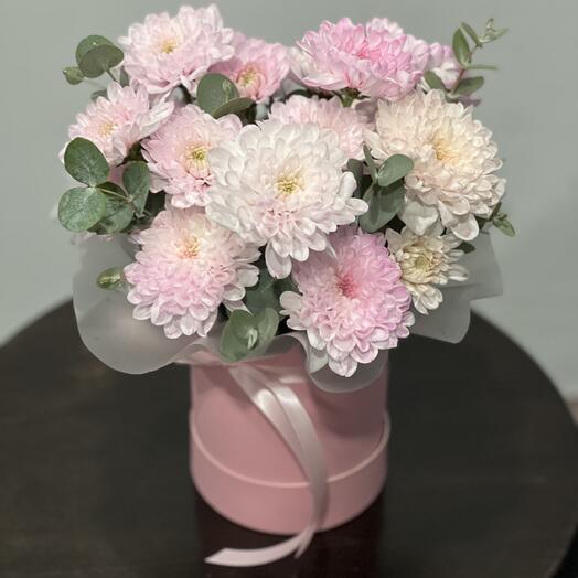 Коробочка с хризантемой