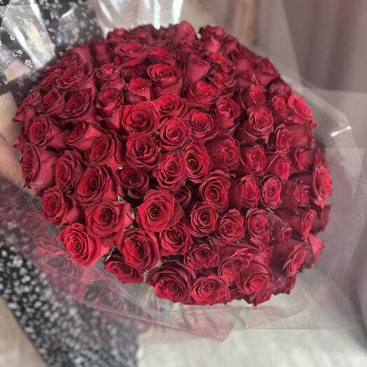 Букет из 101 розы премиум эксплорер «вместо тысячи слов»