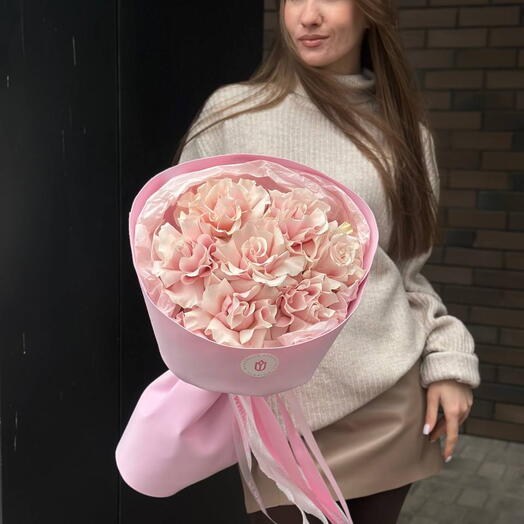Монобукет из 7 розовых роз
