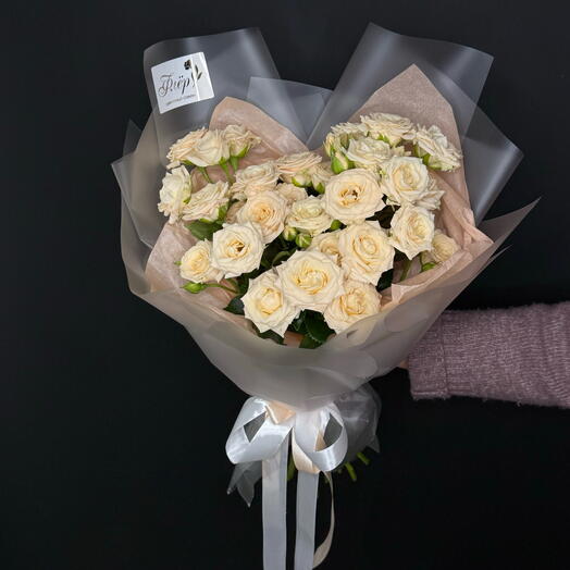 Букет из кустовой Яны в матовой упаковке