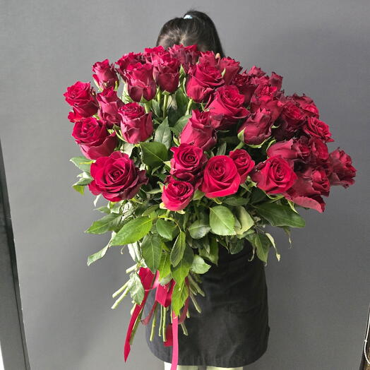 Букет из красных хрустящих роз 🌹