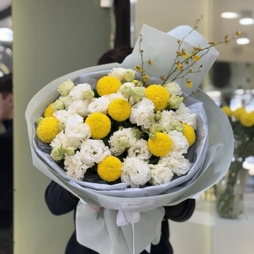 Желтая композиция