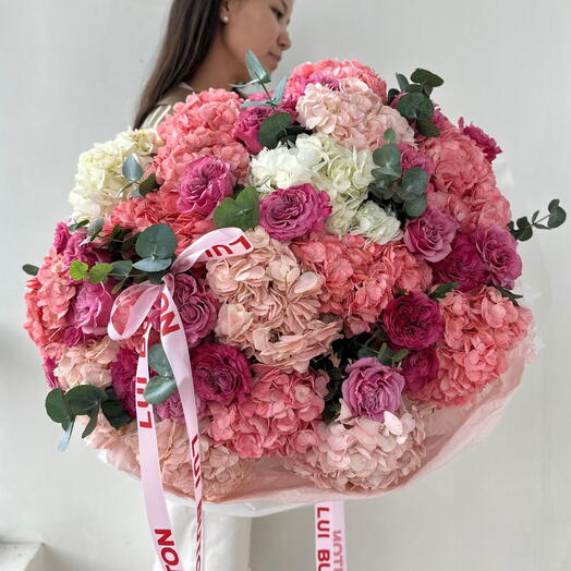 Букет "Притягивающий взгляд"