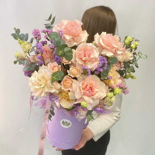 Нежность мондиаля, кустовых роз, эвкалипта-утонченность в одном флаконе💖