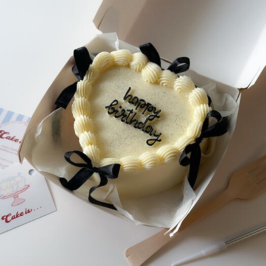 Bento cake Lambeth heart