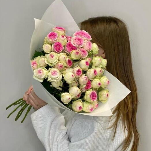 Моно из кустовых пионовидных роз Джелатто