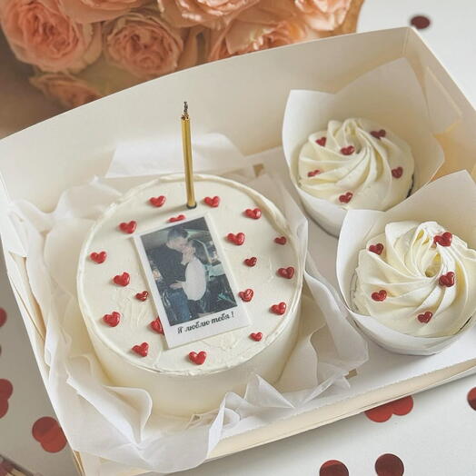 Набор бенто и 2 капкейка  на день рождения , 8марта, день Валентина, жене, мужу