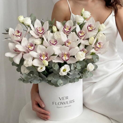 ‼️АКЦИЯ‼️Чарующая композиция из белых орхидей с лизиантусом и эвкалиптом
