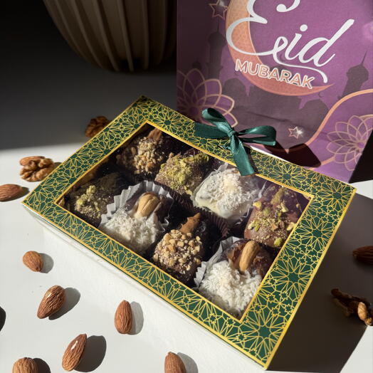 Королевские Финики в бельгийском шоколаде CALLEBAUT с начинками. 8 шт. Рамадан, Ураза Байрам