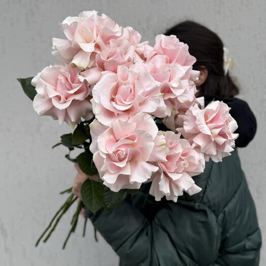 Французские Ажурные розовые розы