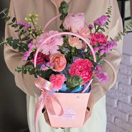 Сумочка с пионом