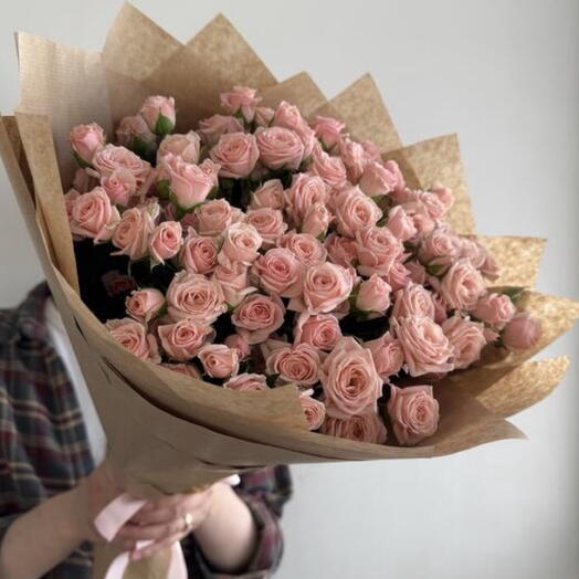 Pink bush roses