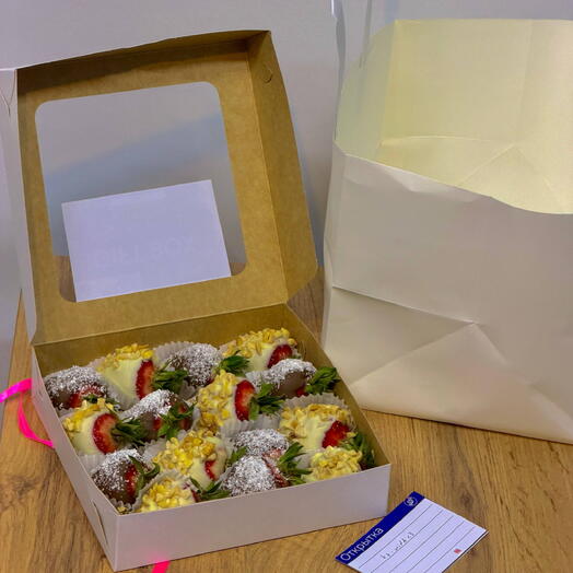 Gift Box «Клубника в шоколаде»