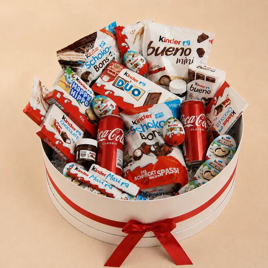 Подарочная коробка Kinder Ultimate Party XL с Coca-Cola и Nutella — большой сладкий подарок