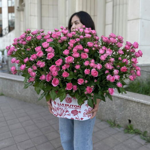Композиция "Любимые кустовые розы"
