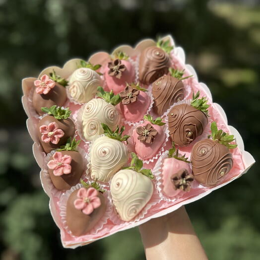 Клубника в шоколаде🍓16 шт « Нежность»