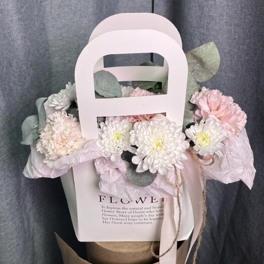 Сумочка «Как из Pinterest» , в нежных оттенках с ажурными диантусами!💐