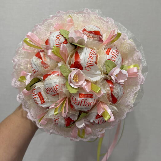 Букет из конфет raffaello 2