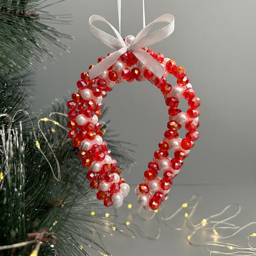 Елочная игрушка «Подкова» из бусин ручной работы