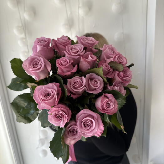 Букет из 19 ароматных роз 💕
