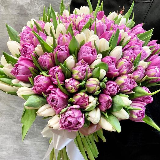 Ramo de 101 tulipanes
