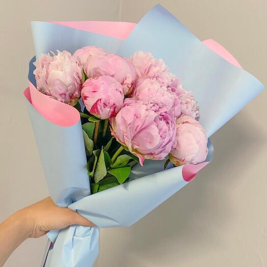 ✅ 9 peonies
