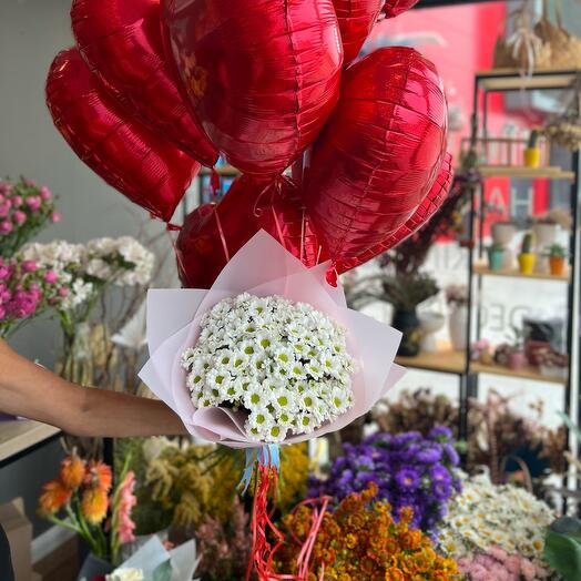 Flowers + balloons