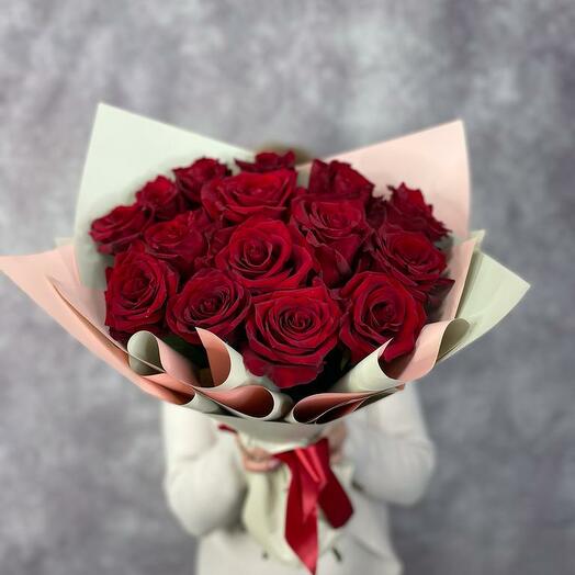 Monobook clásico de 15 rosas rojas