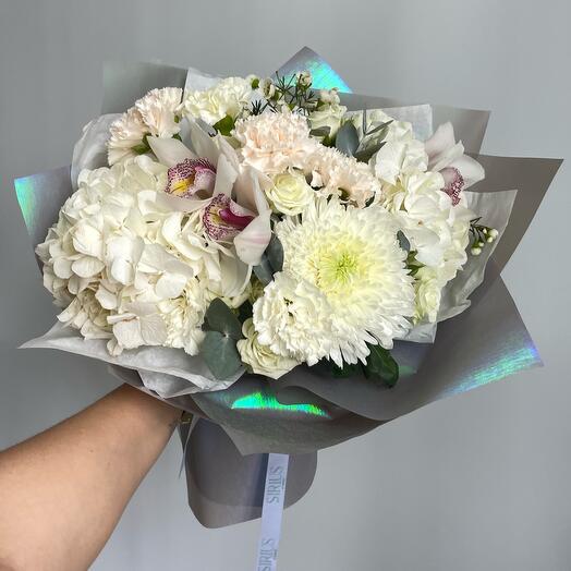 Original bouquet with hydrangea, orchid and chrysanthemum