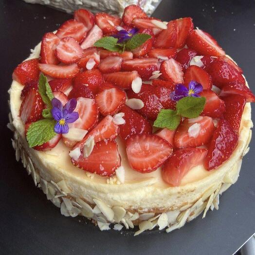 Tarta de queso con fresas