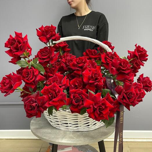 Корзина с цветами