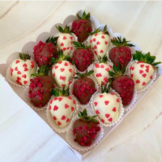 Клубника в шоколаде Love