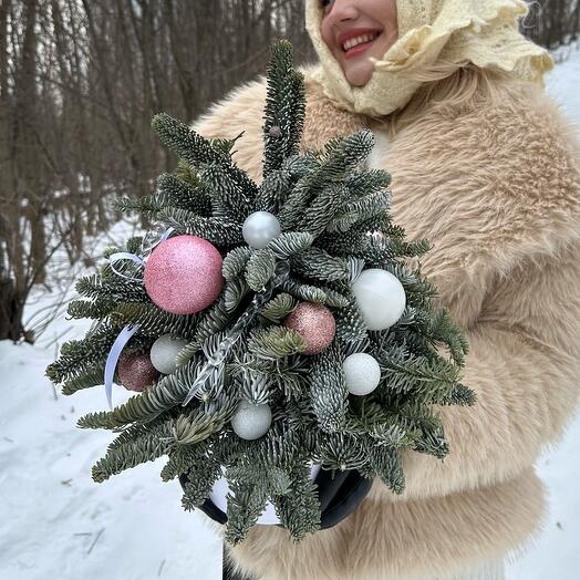 Ёлочка в нежно-розовых тонах