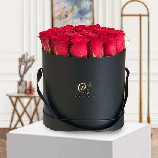 Valentine Red Roses in Round Box