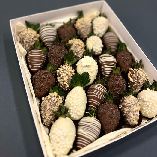 L-Size box | 25 big strawberries dipped in chocolate | клубника в шоколаде