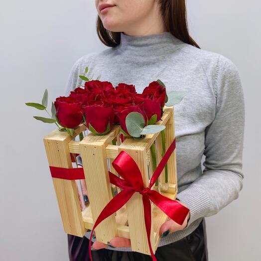 Розы в колбах