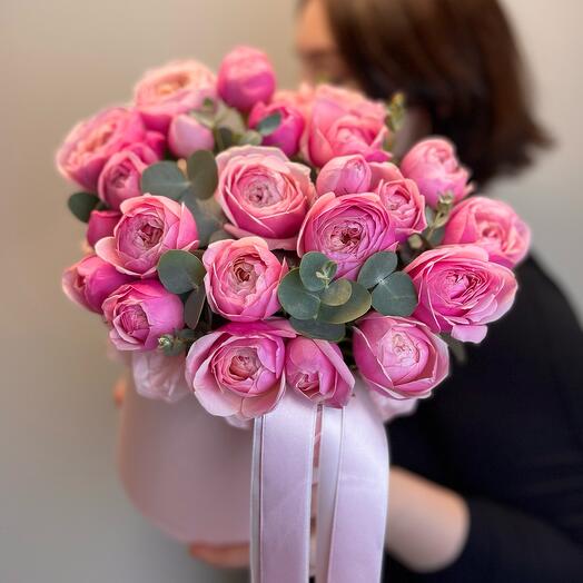 Box Silva Pink 2 с пионовидными кустовыми розами