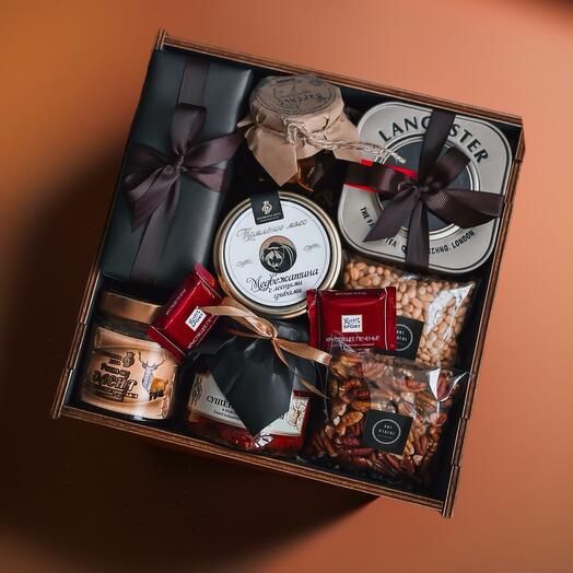 Подарочный бокс, премиум подарок, подарок с деликатесами, подарок начальнику, подарок боссу, подарок на день рождения