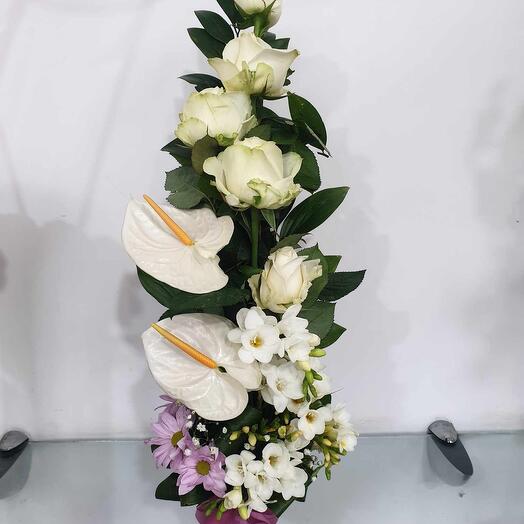 Голандские розы, анториум в кольбед