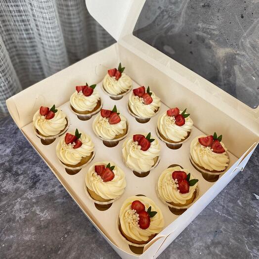 Капкейки 🧁 ваниль / клубника