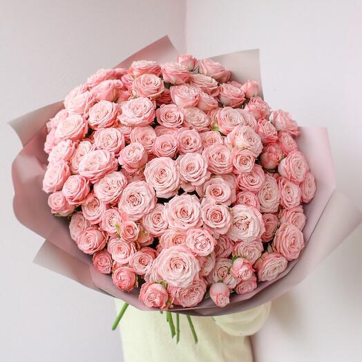 Elegante Monobook de 25 rosas de arbusto en forma de peonía