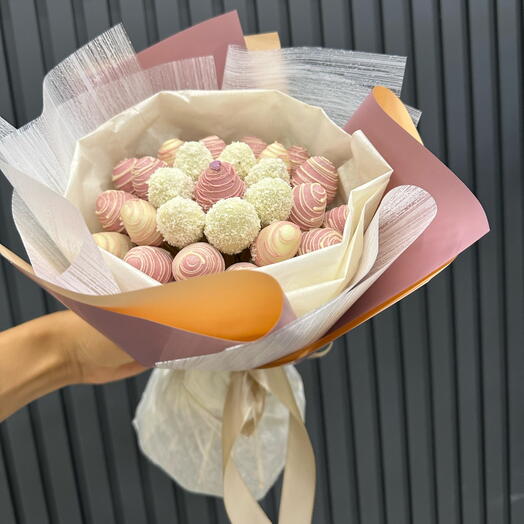 Клубника в шоколаде в букете 30шт/Strawberries in chocolate bouquet
